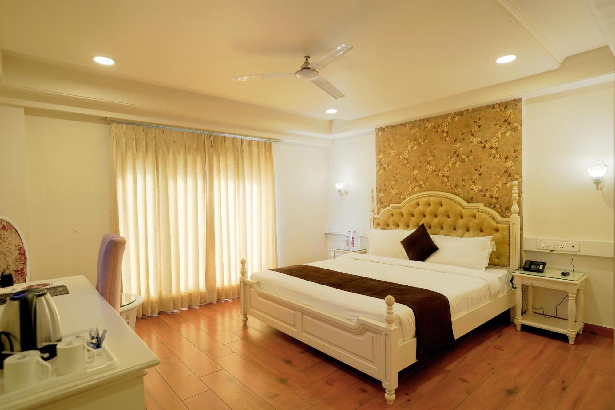Cygnett Lite Grand, Jaipur Hotel Exterior photo