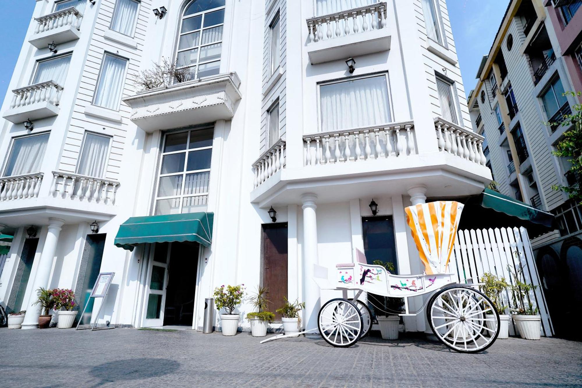Cygnett Lite Grand, Jaipur Hotel Exterior photo
