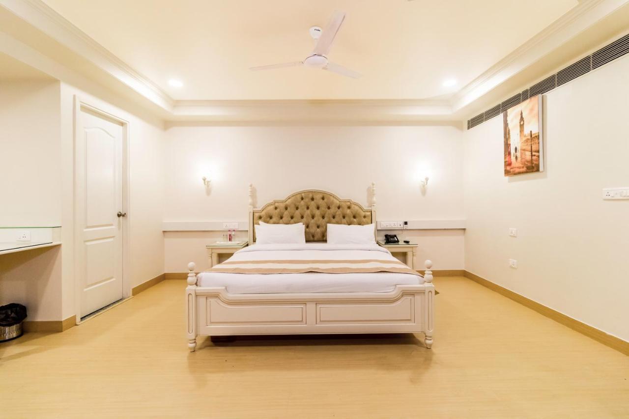 Cygnett Lite Grand, Jaipur Hotel Exterior photo